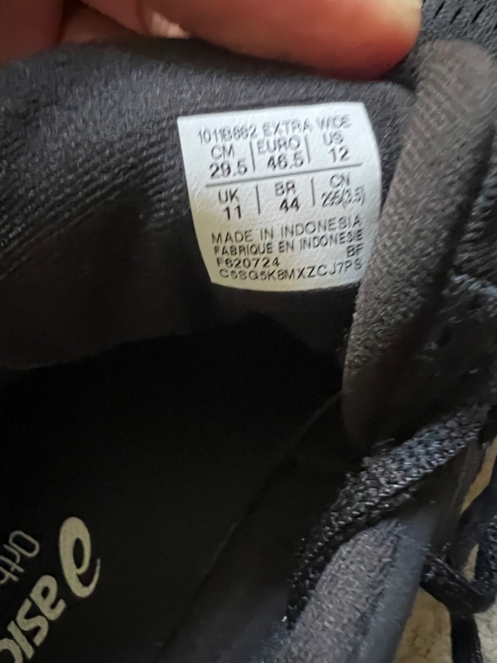 ASICS - Picture 3 of 4